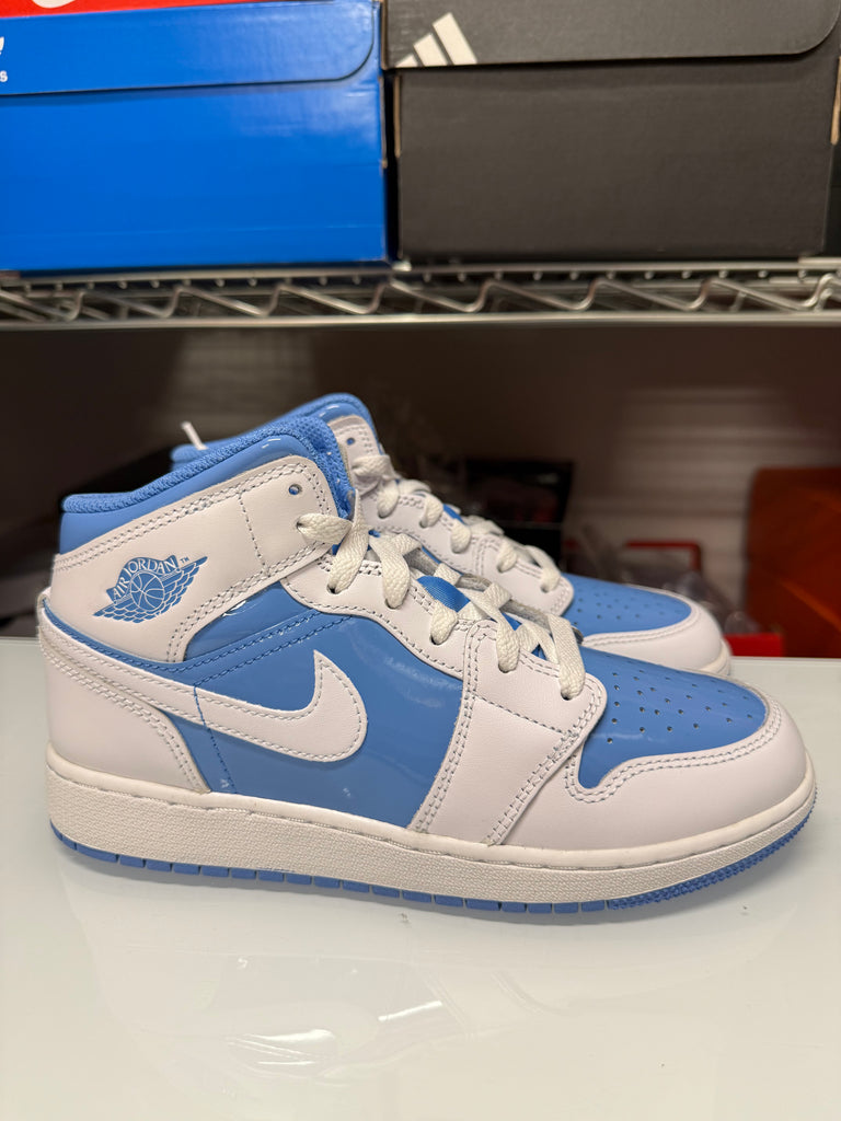 Nike Kids (GS) Air Jordan 1 Mid SE Shoes White Legend Blue FZ3933-114