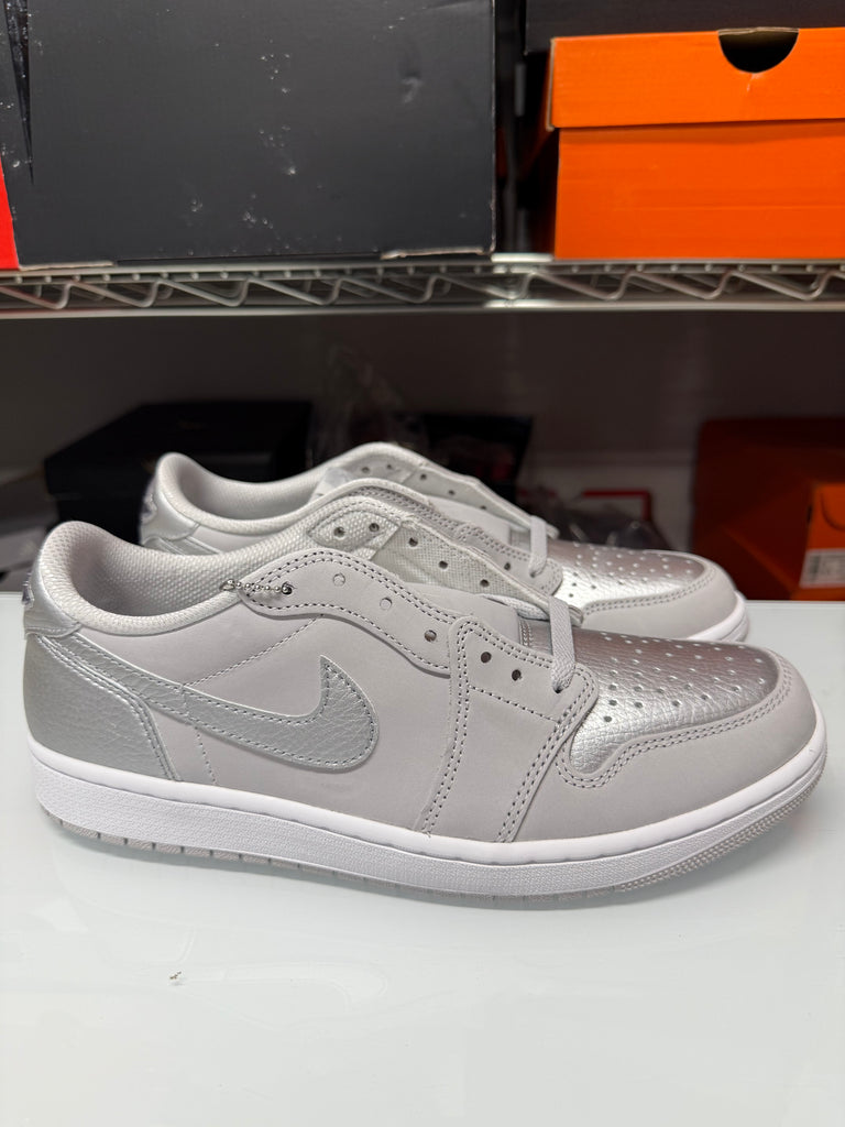 Nike Men's Air Jordan 1 Retro Low OG Shoes Metallic Silver Grey CZ0790-002