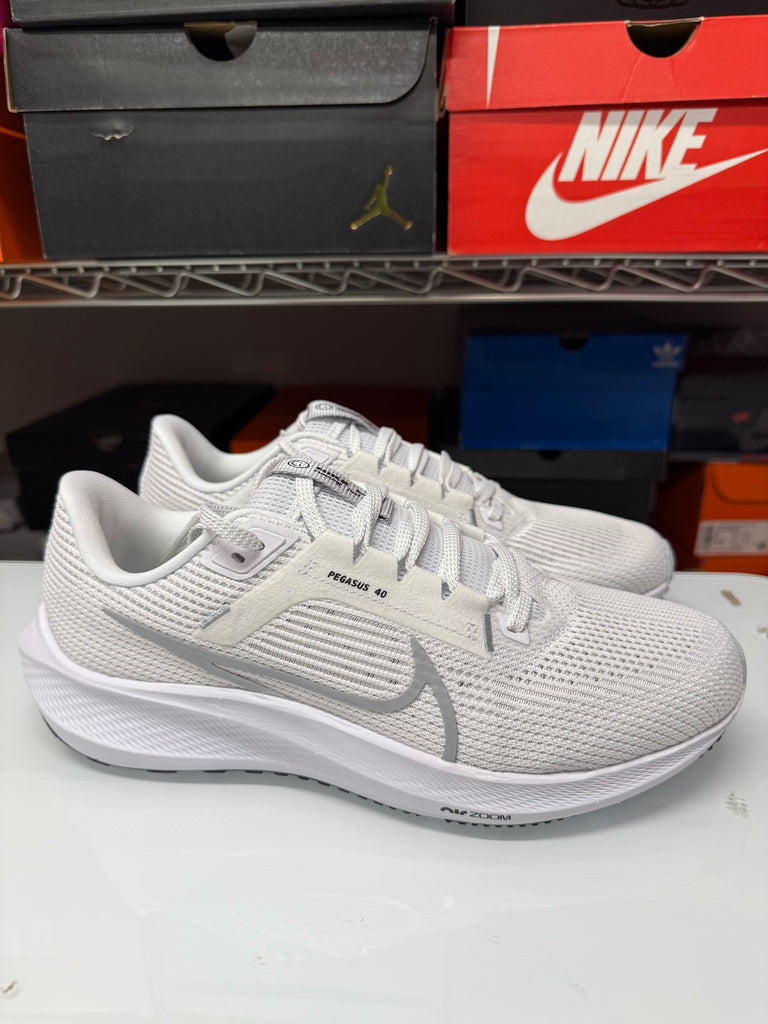 Nike Men's Air Zoom Pegasus 40 Shoes White Grey Black DV3853-102