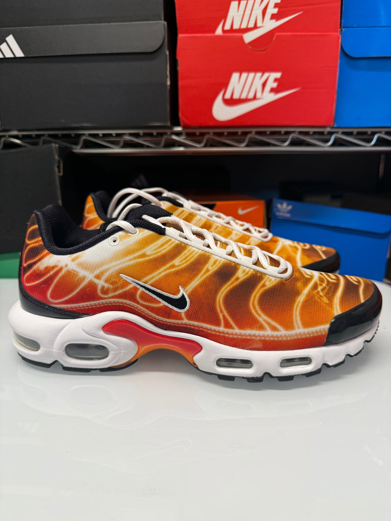 Nike Men's Air Max Plus OG Shoes Light Photography Red White Black DZ3531-600