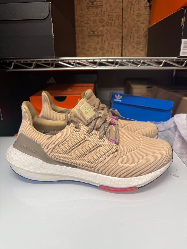 Adidas Men's Ultraboost 22 Shoes Beige GX9178