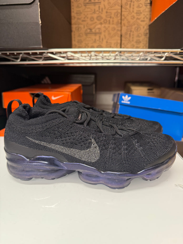 Nike Women's Air Vapormax 2023 Flyknit Shoes Black Purple Iridescent FD3148-001