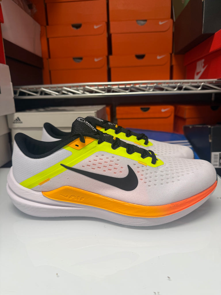 Nike Men's Air Winflo 10 Shoes White Orange Volt DV4022-101