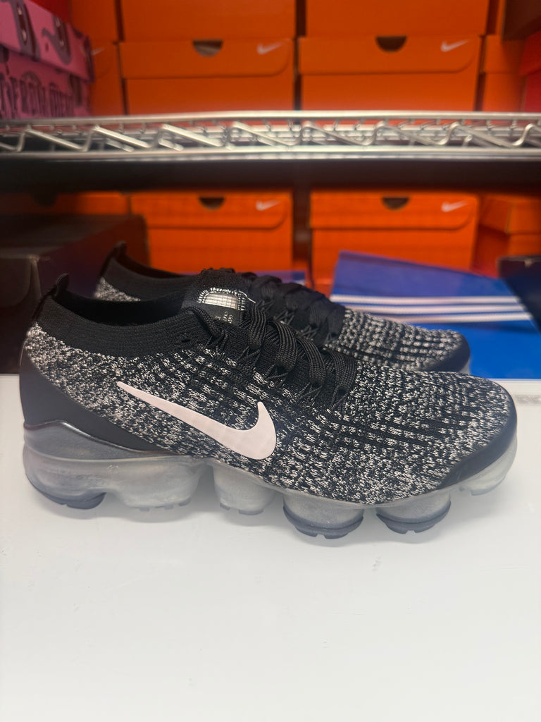 Nike Women's Air Vapormax Flyknit 3 Shoes Oreo Black White AJ6910-001