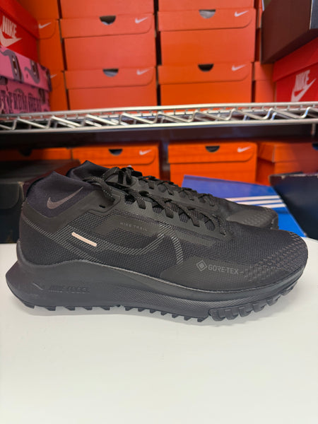 Nike Men's React Pegasus Trail 4 Gore-Tex V2 Shoes Black HM9728-002