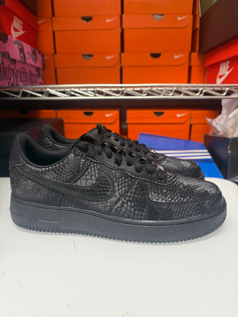 Nike Men's Air Force 1 Low Shoes Kobe Bryant Black IB0018-003