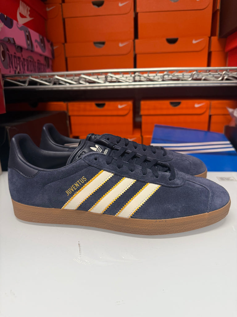 Adidas Men's Gazelle Terrace Shoes Juventus FC Blue Gum JS3044
