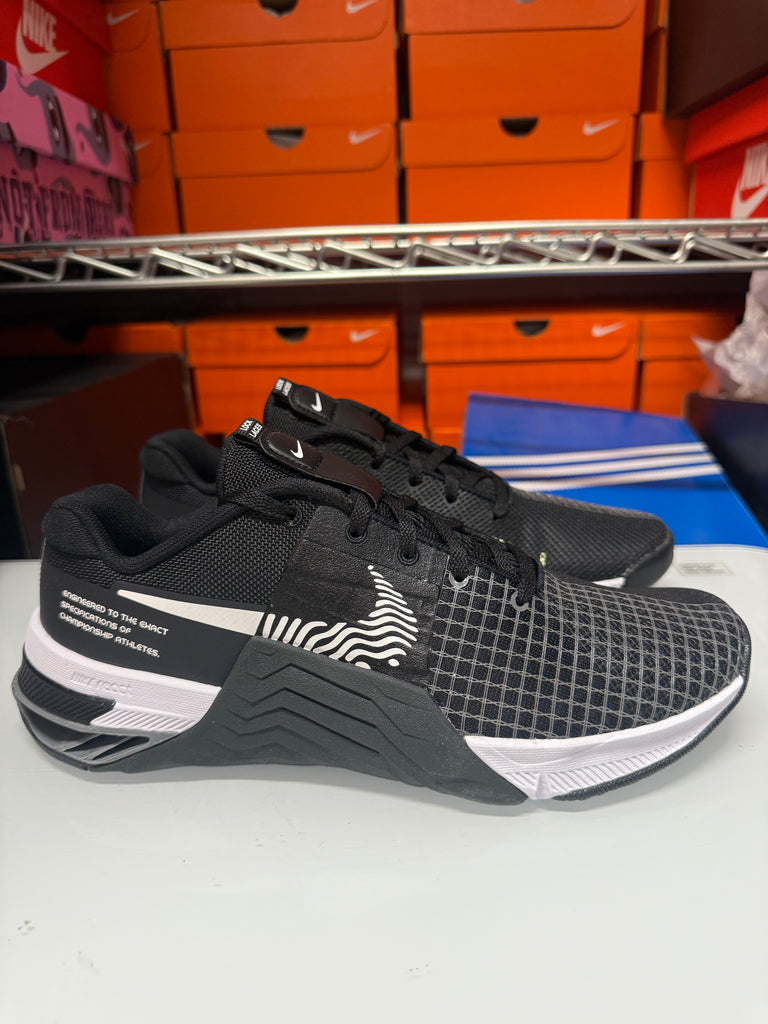 Nike Women's Metcon 8 Shoes Black White Grey DO9327-001