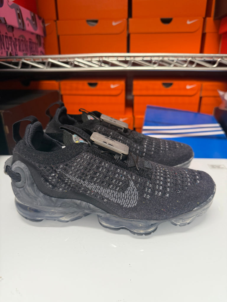 Nike Women's Air Vapormax 2020 Flyknit Shoes Black Grey CJ6741-003