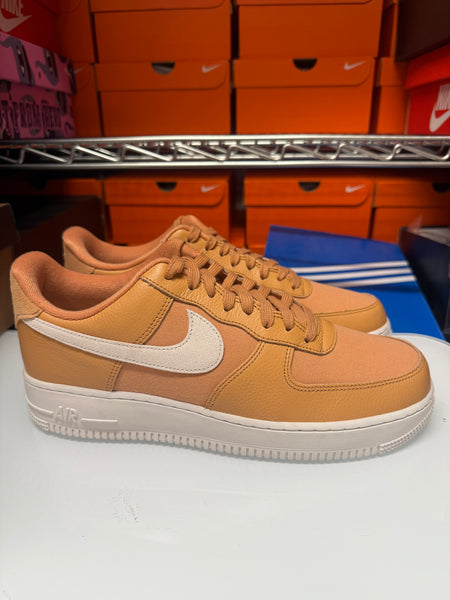 Nike Men's Air Force 1 '07 LX Shoes Amber Brown Phantom DV7186-200