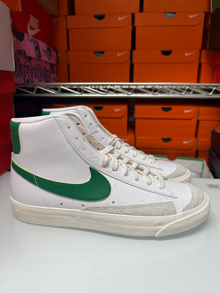 Nike Men's Blazer Mid '77 Vintage Shoes White Pine Green BQ6806-115