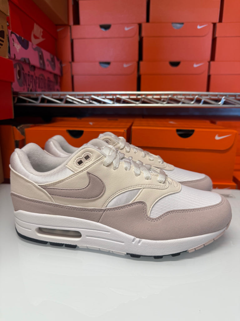 Nike Women's Air Max 1 Shoes White Violet Phantom DZ2628-106