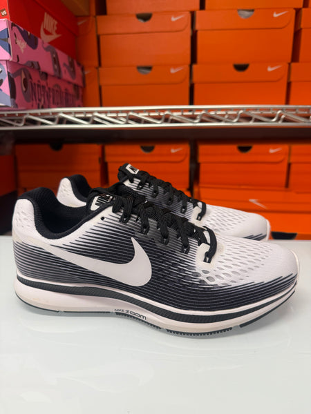 Nike Women's Air Zoom Pegasus 34 LE Shoes White Black 883269-100