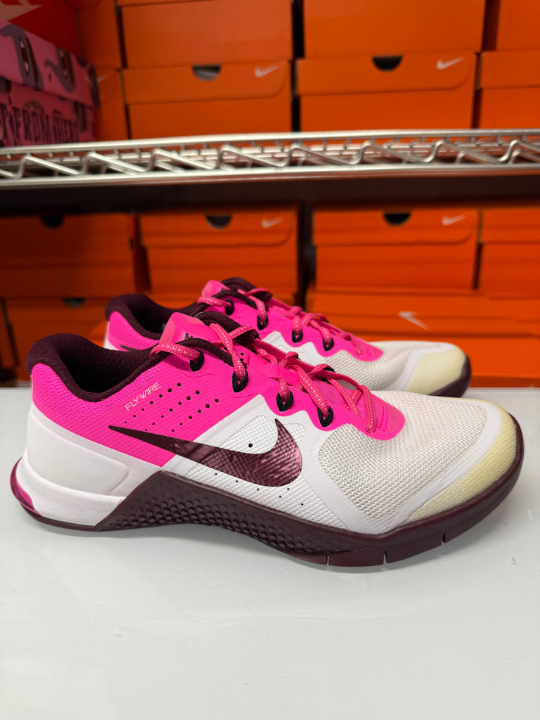 Nike Women's Metcon 2 Shoes White Pink Maroon 821913-106