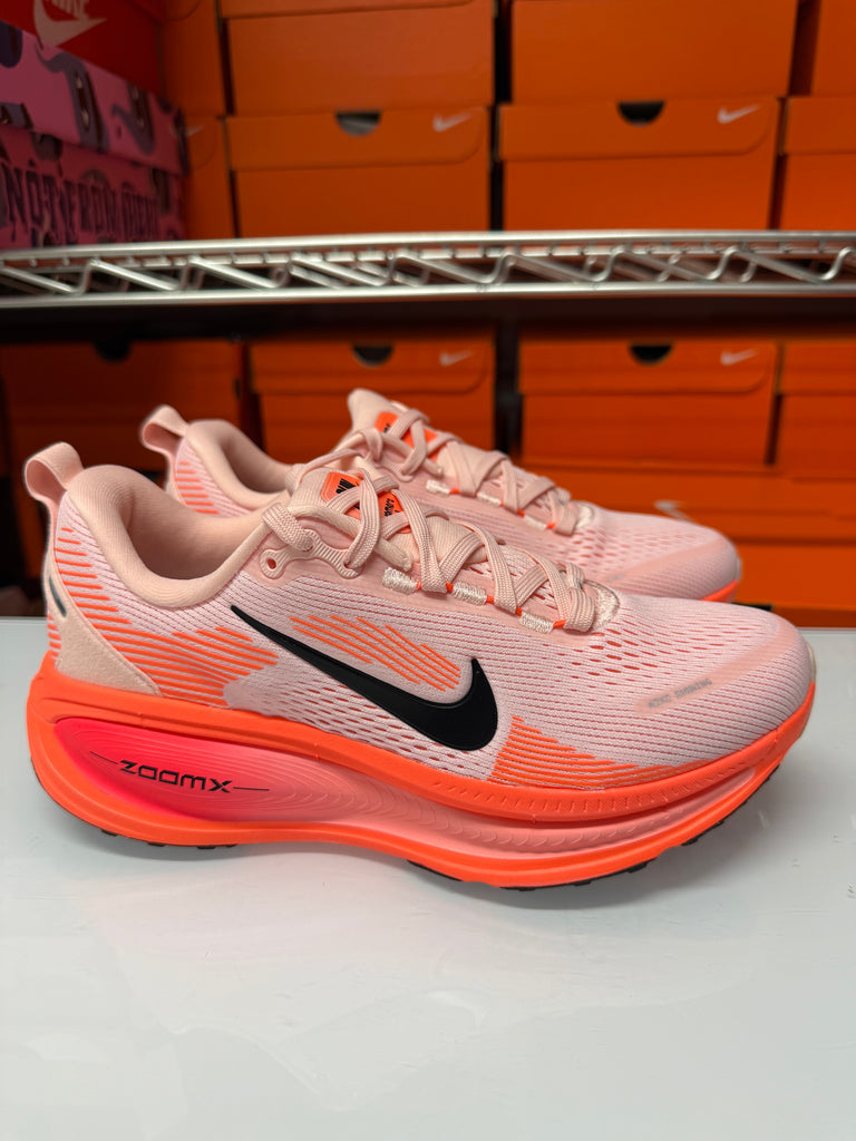 Nike Women's Vomero 18 Shoes Orange Black Pink HM6804-600