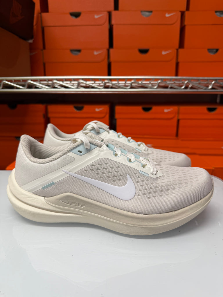 Nike Women's Air Winflo 10 Shoes White Ivory Sail FQ6872-011