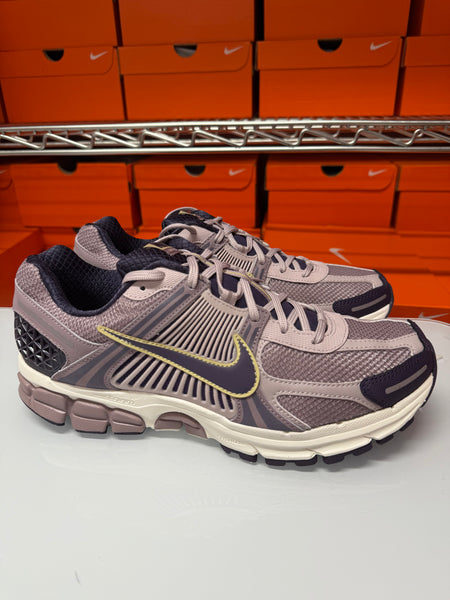 Nike Men's Zoom Vomero 5 Shoes Violet Raisin HQ3643-019